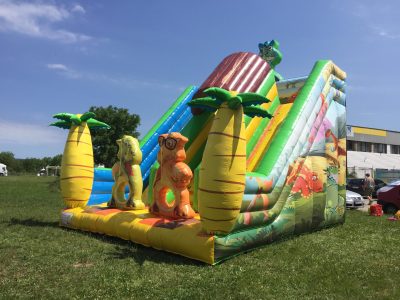 Nafukovacia šmykľavka – Jurský park – prenájom nafukovacej atrakcie
