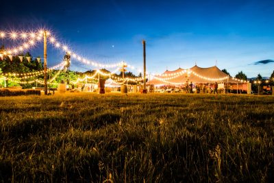 Prenájom LED svetelnej reťaze vintage s teplou bielou farbou na event
