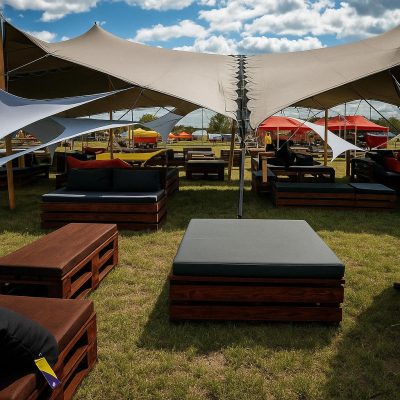 Prenájom paletového sedenia bez opierky – hnedý matrac na event