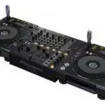 Mix Pult Pioneer DJM-700 + 2ks Pioneer CDJ 2000