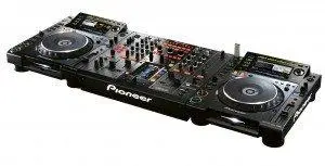 DJ set Pioneer DJM 2000 a CDJ 2000 na prenájom